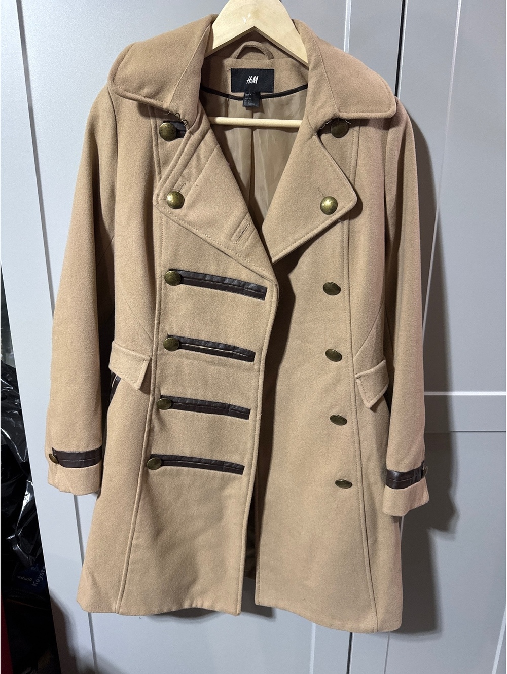 Chic Camel Wool Blend Military Style Coat - Size US 4